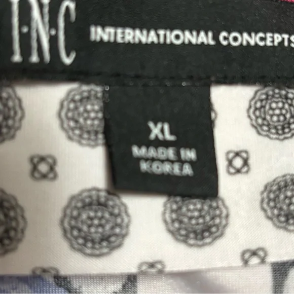 Floral Blue and Black Women's Top - Picture 2 of 4